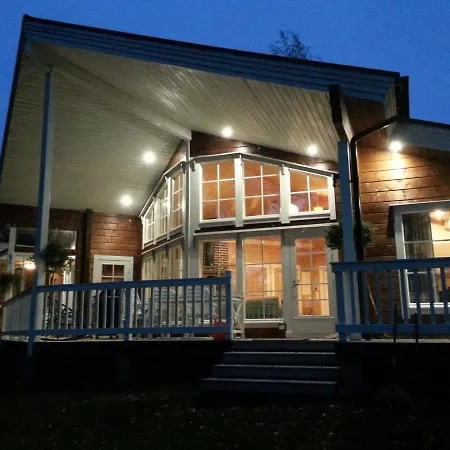 Holiday home Holiday Home Victoriacourt Nuoramoinen
