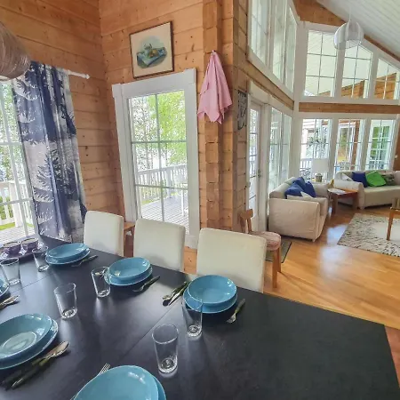 Holiday home Holiday Home Victoriacourt Nuoramoinen